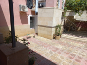 Satılır 9 otaqlı 215 m2 həyət evi Qaraçuxur