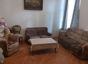 İcarəyə verilir 2 otaqlı 60 m2 köhnə tikili İçəri Şəhər m.