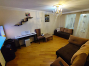 Satılır 3 otaqlı 60 m2 köhnə tikili Gənclik m.