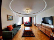 Satılır 4 otaqlı 100 m2 köhnə tikili Gənclik m.