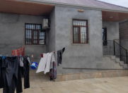 Satılır 3 otaqlı 100 m2 həyət evi Binə