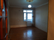 Satılır 3 otaqlı 57 m2 köhnə tikili Y.Suraxanı