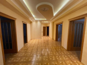 Satılır 4 otaqlı 180 m2 yeni tikili 8 mkr