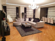 Satılır 4 otaqlı 220 m2 yeni tikili Elmlər Akademiyası m.