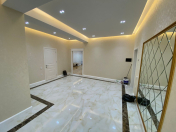 İcarəyə verilir 3 otaqlı 170 m2 yeni tikili Tibb Universiteti