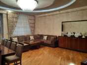 Satılır 3 otaqlı 150 m2 yeni tikili 8 mkr