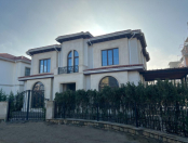 Satılır 8 otaqlı 450 m2 villa Nardaran