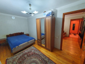 İcarəyə verilir 2 otaqlı 60 m2 köhnə tikili Qara Qarayev m.