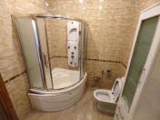 İcarəyə verilir 3 otaqlı 170 m2 yeni tikili 28 May m.