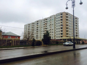 Satılır 3 otaqlı 90 m2 yeni tikili Xırdalan