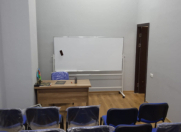 İcarəyə verilir 3 otaqlı 80 m2 yeni tikili Nizami m.