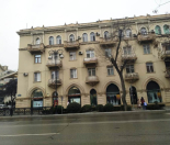 Satılır 4 otaqlı 120 m2 köhnə tikili Elmlər Akademiyası m.