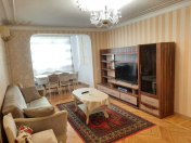 İcarəyə verilir 3 otaqlı 100 m2 köhnə tikili Elmlər Akademiyası m.