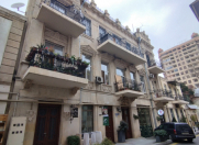 Satılır 3 otaqlı 120 m2 köhnə tikili Sahil m.