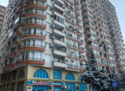 Satılır 4 otaqlı 182 m2 yeni tikili Badamdar