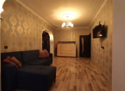 Satılır 2 otaqlı 65 m2 köhnə tikili Əhmədli m.