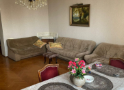 İcarəyə verilir 4 otaqlı 135 m2 köhnə tikili Elmlər Akademiyası m.