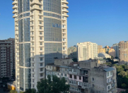 İcarəyə verilir 4 otaqlı 200 m2 yeni tikili Nizami m.