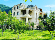 Satılır 6 otaqlı 500 m2 villa Qax