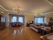 Satılır 4 otaqlı 202 m2 yeni tikili Nizami m.