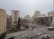 Satılır 2 otaqlı 79 m2 yeni tikili İnşaatçılar m.