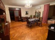 Satılır 2 otaqlı 60 m2 köhnə tikili Nizami m.