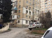 Satılır 2 otaqlı 55 m2 köhnə tikili Elmlər Akademiyası m.