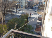 Satılır 2 otaqlı 70 m2 köhnə tikili Elmlər Akademiyası m.