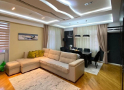Satılır 3 otaqlı 131 m2 yeni tikili İnşaatçılar m.