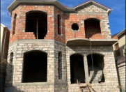 Satılır 7 otaqlı 250 m2 həyət evi Y.Ramana