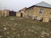 Satılır 3 otaqlı 100 m2 həyət evi Şəki