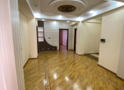 İcarəyə verilir 4 otaqlı 190 m2 yeni tikili Nizami m.