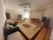 İcarəyə verilir 3 otaqlı 145 m2 yeni tikili Bakı Dövlət Universiteti