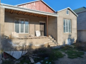 Satılır 4 otaqlı 2.5 m2 yeni tikili Ramana