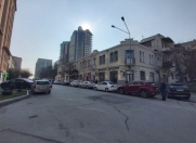 İcarəyə verilir 4 otaqlı 100 m2 ofis Bayıl