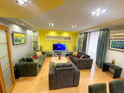 Satılır 4 otaqlı 120 m2 köhnə tikili İçəri Şəhər m.