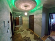 Satılır 2 otaqlı 70 m2 yeni tikili 8 Noyabr m.