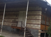 Satılır 4 otaqlı 120 m2 bağ evi Şəki