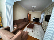 Satılır 3 otaqlı 80 m2 köhnə tikili 8 mkr