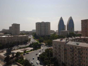 Satılır 3 otaqlı 70 m2 köhnə tikili Elmlər Akademiyası m.