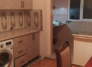 İcarəyə verilir 2 otaqlı 70 m2 köhnə tikili 9 mkr