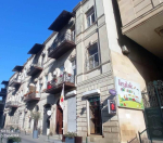 Satılır 2 otaqlı 60 m2 köhnə tikili Sahil m.