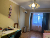 Satılır 4 otaqlı 101 m2 köhnə tikili Əhmədli