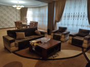 Satılır 4 otaqlı 182 m2 yeni tikili Nizami m.