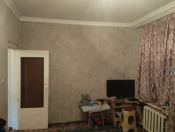 Satılır 1 otaqlı 44 m2 köhnə tikili 9 mkr