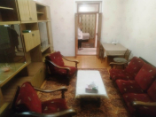 İcarəyə verilir 2 otaqlı 60 m2 köhnə tikili Elmlər Akademiyası m.