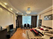 İcarəyə verilir 3 otaqlı 135 m2 yeni tikili Nizami m.