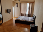İcarəyə verilir 3 otaqlı 90 m2 yeni tikili 28 May m.
