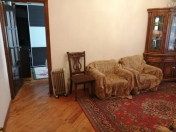 Satılır 4 otaqlı 95 m2 köhnə tikili Yeni Yasamal