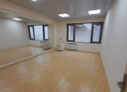 İcarəyə verilir 3 otaqlı 80 m2 ofis 28 may
